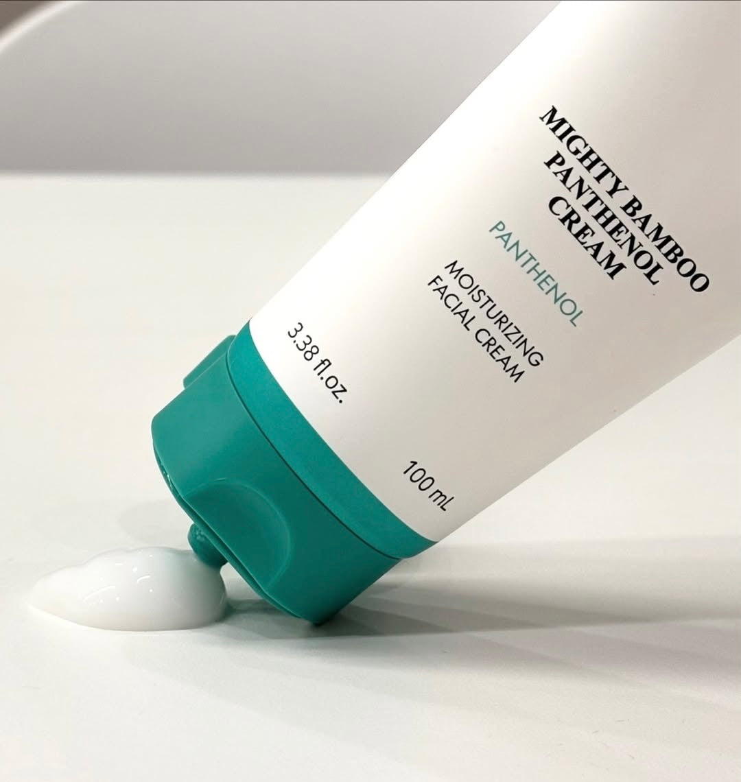 Sérum com bambu, pantenol 10% e esqualano.