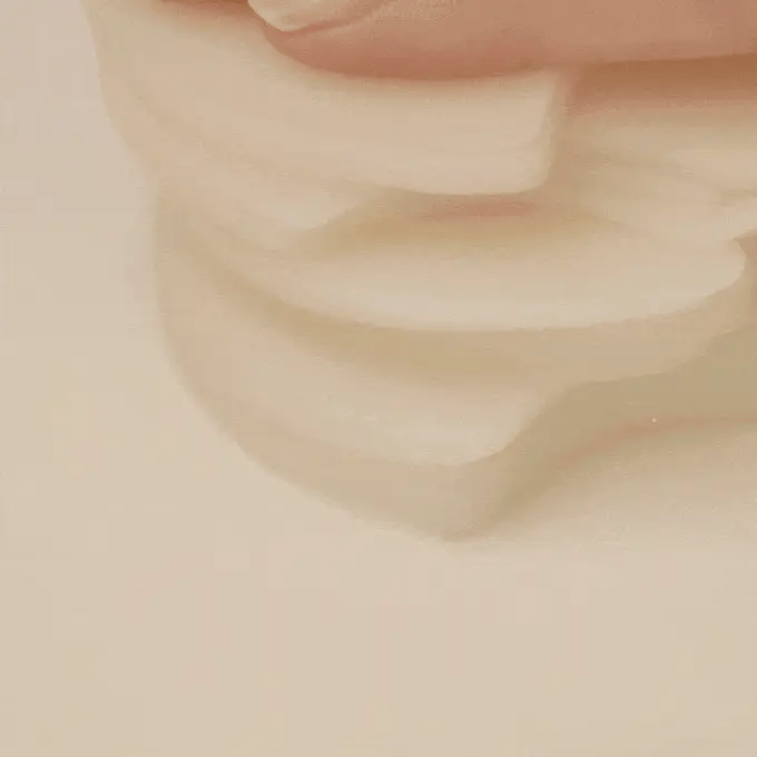 Tônico calmante em disco para pele sensível.