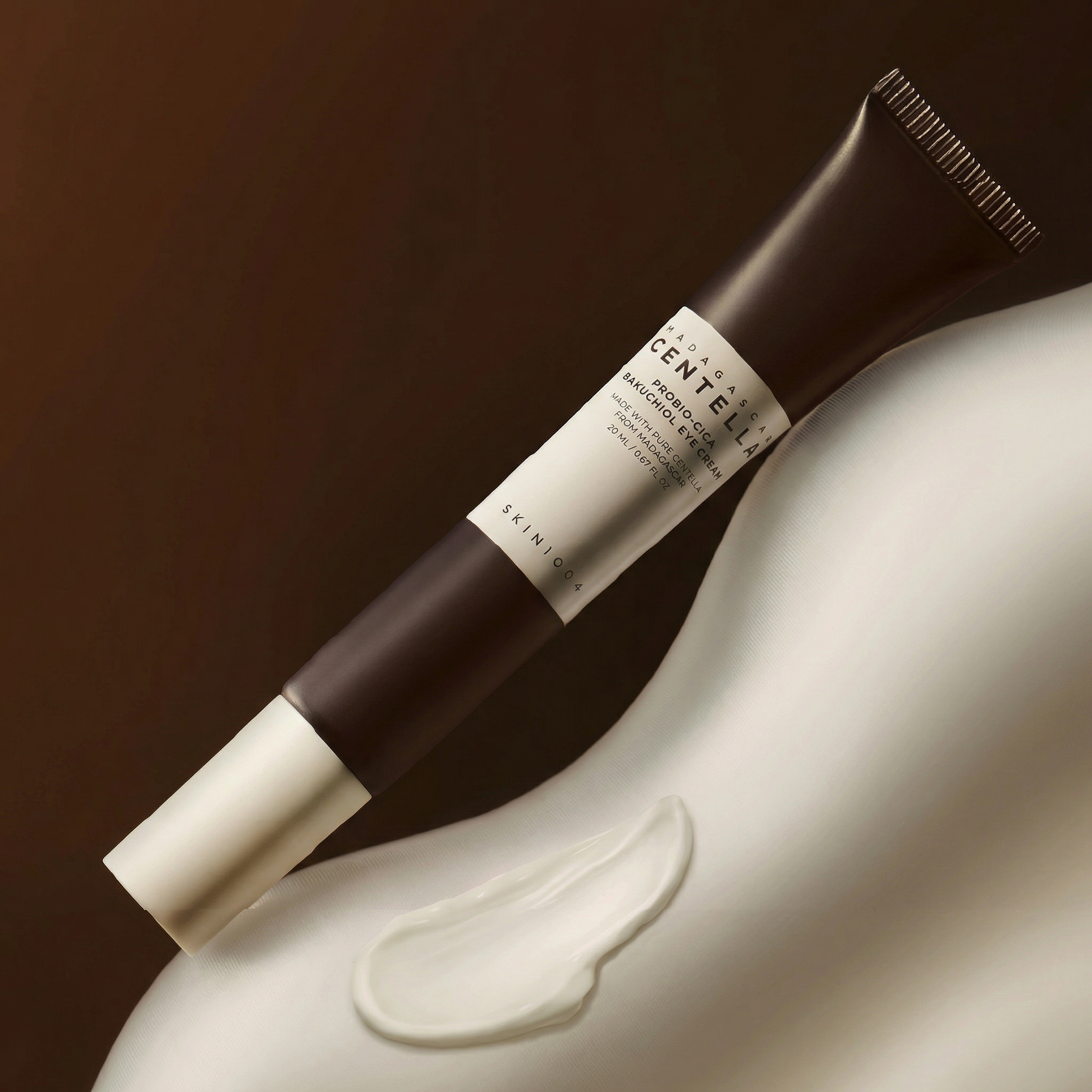 creme para olhos com centella asiática para pele sensível