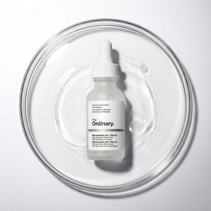 Sérum facial leve – pele uniforme e luminosa todos os dias.