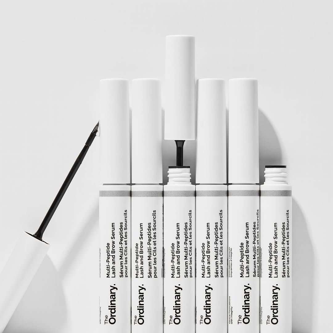 Fixação e definição duradoura com Lash Curl Finisher.