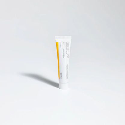 Iluminador facial com ação hidratante.