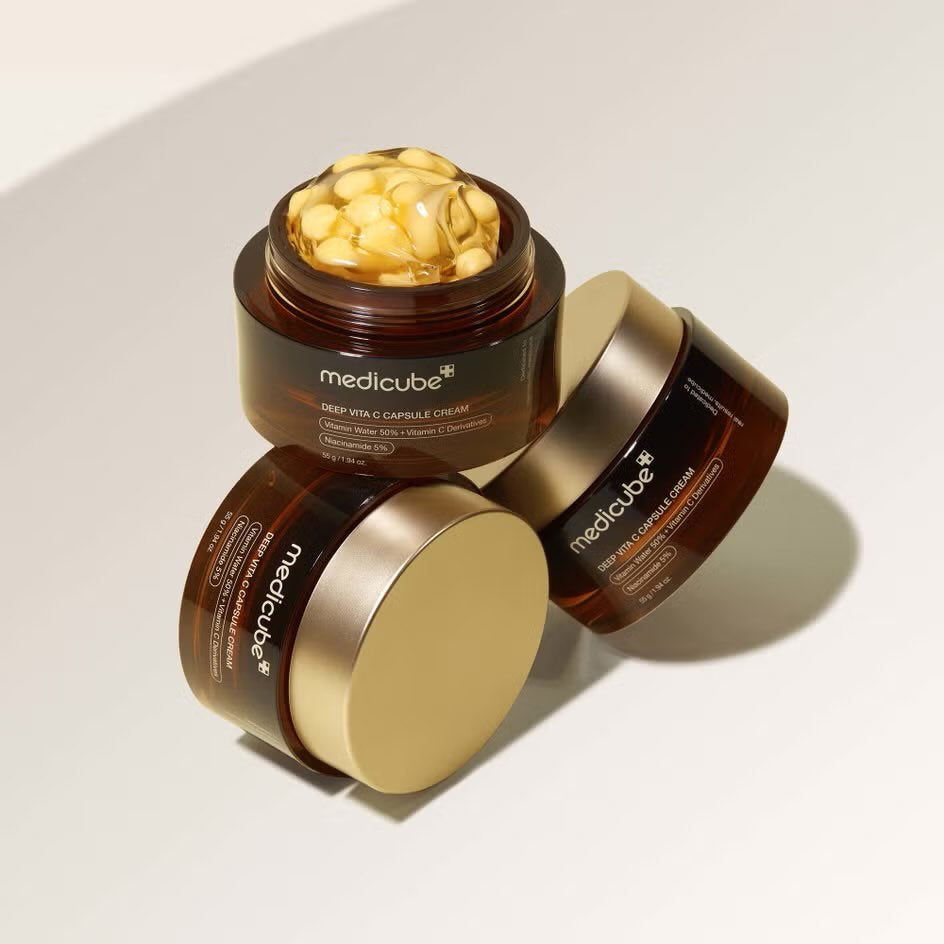 Vitamina C com niacinamida para o rosto.