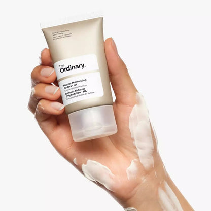 The Ordinary Natural Moisturizing Factors + HA – Hidratação Profunda Diária - Dermora